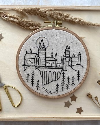 Ręcznie haftowany obrazek  Zamek Hogwart, MomoMabel