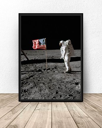 Plakat NASA "Amerykańska flaga na Księżycu", scandiposter