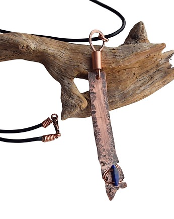 Naszyjnik - wisior z oksydowanej miedzi, lapis lazuli i rzemienia /1/, Galeriai