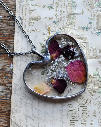 Forever Bloom, MARIAELA