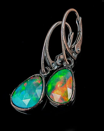 Kolczyki srebrne baśniowe opale, Pracownia Neores
