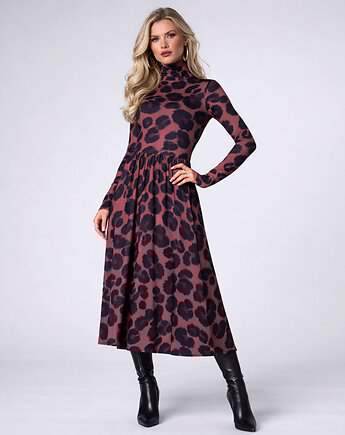 Rozkloszowana sukienka z golfem, milita nikonorov