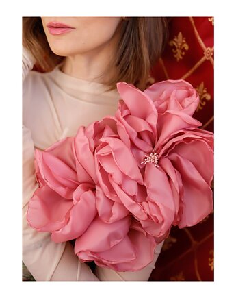 Duża broszka kwiat Kolor brudny róż