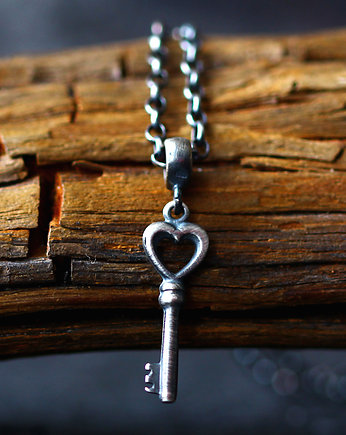 Srebrny wisiorek Klucz do Serca, SHAMBALA