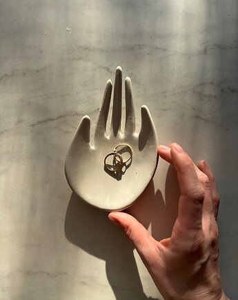 Ceramiczna Łapka Handmade Talerzyk na Biżuterię Pearl White, Maison Fragile