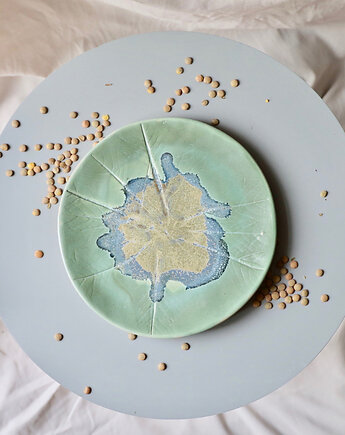 Bajeczna laguna - artystyczny talerz ceramiczny z odbitymi liśćmi, Midrib