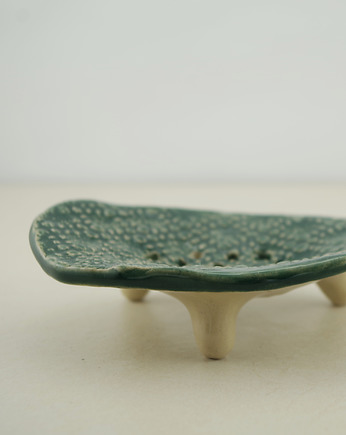 Mydelniczka ceramiczna Koronka (butelkowa zieleń), Mada Ceramics