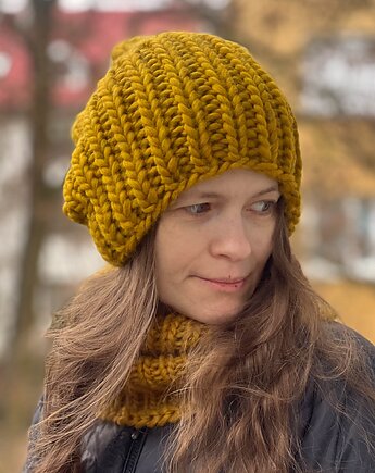 Zimowa czapka z wełny peruwiańskie i alpaki Lumi miodowa, Made by Jaga