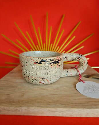Niski kubek "Under construction", Czikita Ceramics