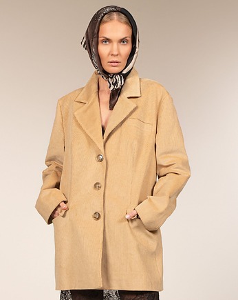 Sztruksowa marynarka, Ola Melcer