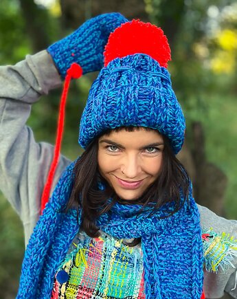 Czapka z wielkim pomponem MERINO 100% ,,Niebieskości" EUFORIA, Brain Inside