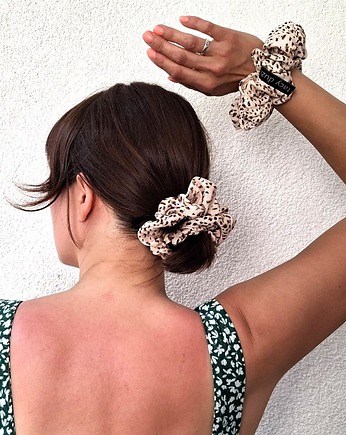 Gumka scrunchie " panterka beż ", tacy duzi