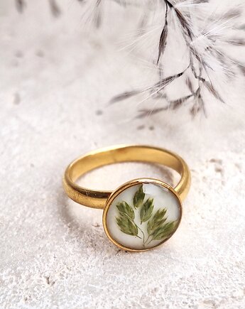 Pierścionek z kolekcji Fenum, Slow Jewelry