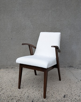 Fotel typ 300 - 123, M. Puchała, white bouclee, Wooddude Redesign