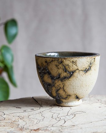 Czarka beżowa spękana, studnia ceramiczna