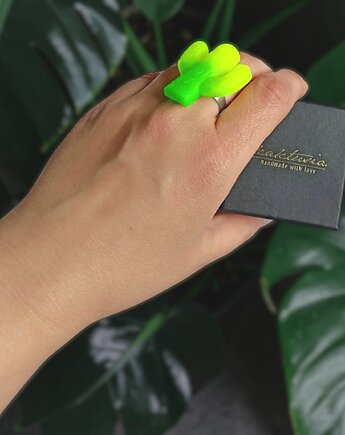 Pierścień z żywicy : KAKTUS : ombre : żółto-zielony neonowy, kaktusia