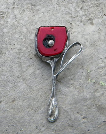 Czerwony koral  - broszka, Beata Trotter
