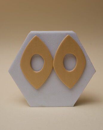 Minimalistyczne sztyfty w organicznym kształcie, Dwie Gliny