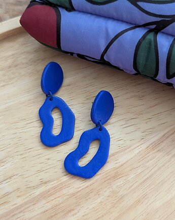 Kolczyki wiszące ameby, Strabirabi