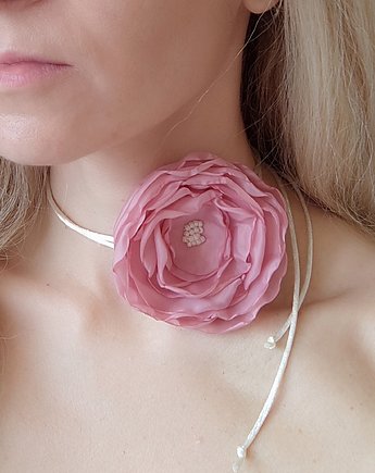 Naszyjnik choker z różowym kwiatkiem, Made by Joan