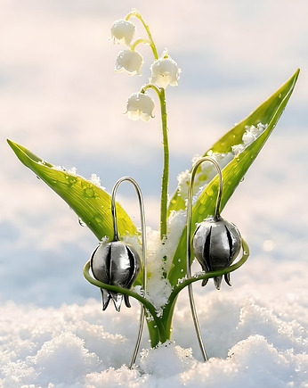 Srebrne wiszące kolczyki tulipany medium size, SHAMBALA