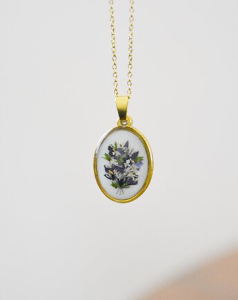 Kwiaty w żywicy biżuteria owal bukiecik, Jaskółcze ziele handmade 