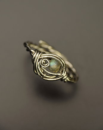 Pierścionek regulowany labradoryt wire wrapping, Agata Rozanska