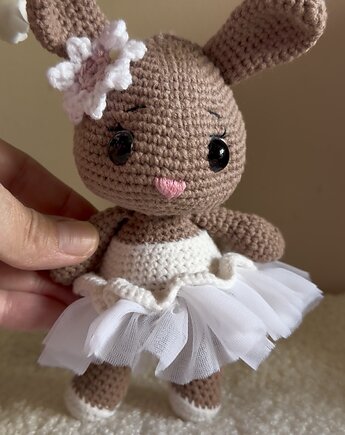 Króliczek na szydełku SZYDEŁKOWY KRÓLICZEK amigurumi BALETNICA, Atelier Liliputki