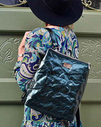 Plecak z papieru [zielony połysk] BACKPACK, RYCZKA studio kreatywne