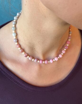 Choker z cieniowanego morganitu, Messme