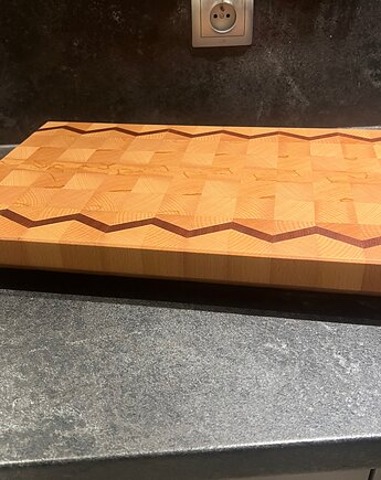 Sztorcowa deska do krojenia, BooGoo