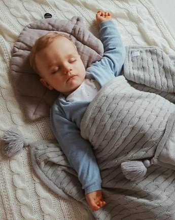 Lniana poduszka szary liść dla niemowlaka, Nukko Design