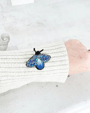 Broszka BZYK 42 ręcznie haftowana przypinka owady koraliki Walentynki, HAART