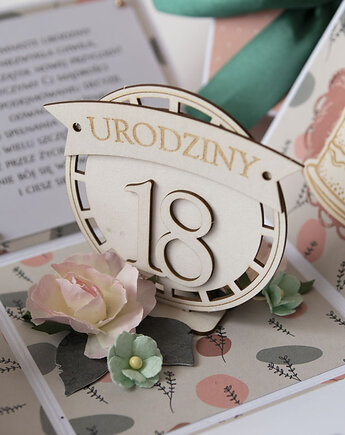 18 urodziny, exploding box, kartka 3d osiemnastka, Papiernik