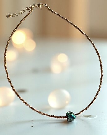 Choker z serduszkiem : muszla PAUA, hematyt złoty