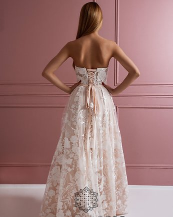 Koronkowa suknia ślubna z gorsetem // SARA, Lucky Dress Atelier