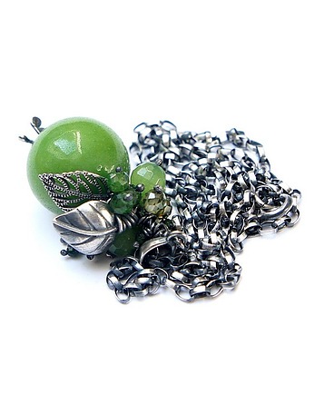 Zielone jabłuszko  -  naszyjnik, Katia i krokodyl