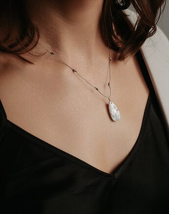 Wisiorek z Magnezytem i Labradorytem, w hand works
