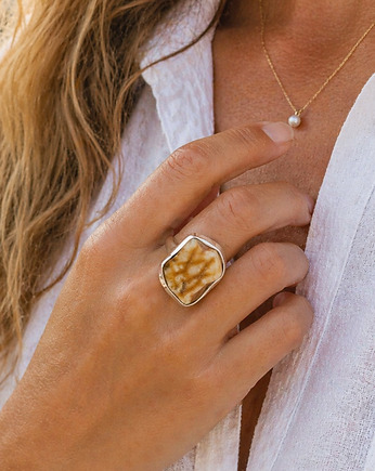 Surowy pierścionek z bursztynem bałtyckim i srebrem, Pierścionek bursztytnowy, Amber Charm