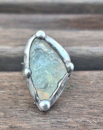 Celestyn - pierścionek regulowany, po drugiej stronie lustra