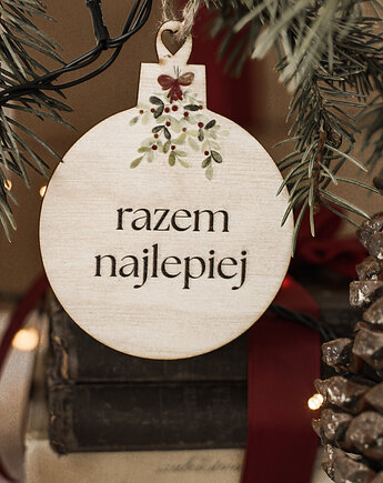 Drewniana bombka - razem najlepiej, Winietka dekoruje