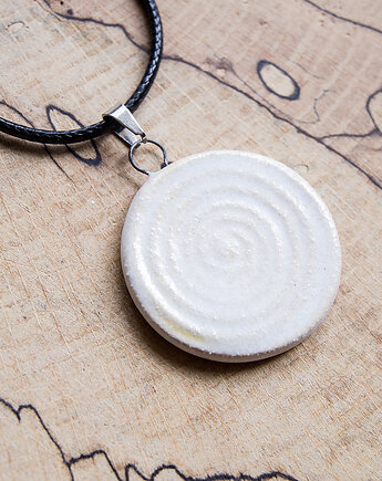Naszyjnik ceramiczny spirala biały/perłowy, studnia ceramiczna