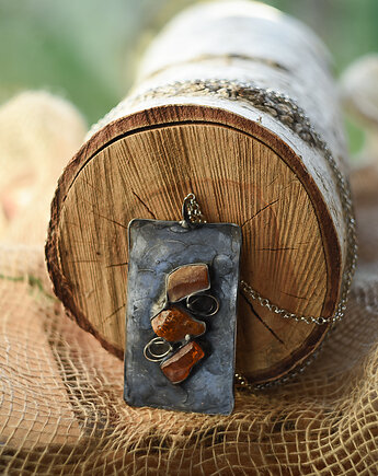 Bursztynowy wisiorek Naszyjnik z bursztynu