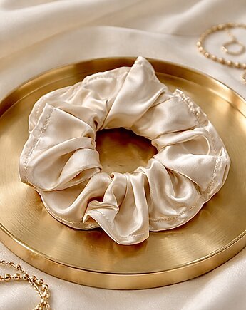 Jedwabna luksusowa gumka Scrunchie w odcieniu szampańskiego złota, Blask Natury