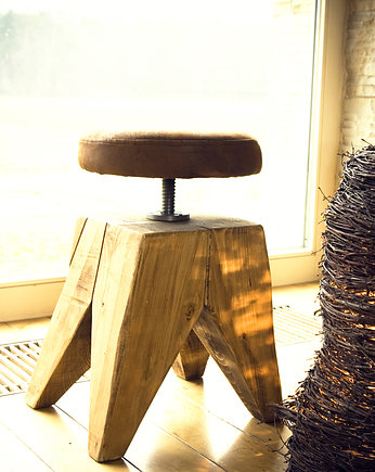 Obrotowy stołek na drewnianej bazie SWIVEL, GIE EL
