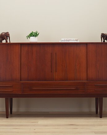 Highboard tekowy, duński design, lata 60, produkcja: Dania, Przetwory design