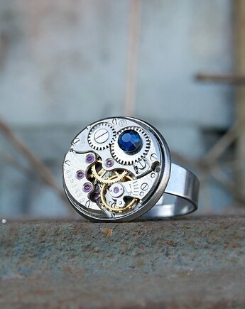 Mechaniczny pierścionek 216, Zegarynki