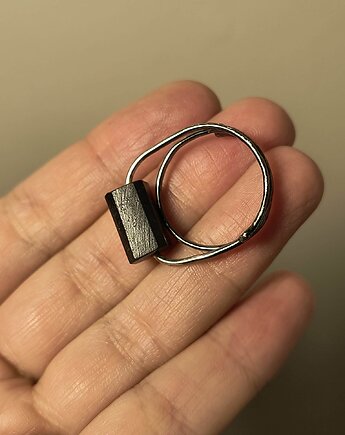 Pierścionek BLACK amulet, ZIĘBA