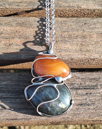 Agat i labradoryt - wisiorek, po drugiej stronie lustra
