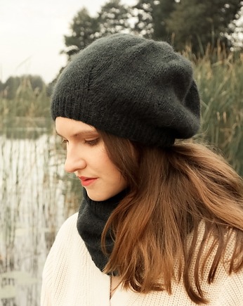 Zielona czapka beretowa z wełny alpaki, Holy Alpaca Knit